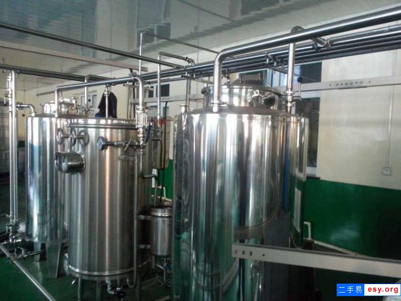 閑置飲料全套設(shè)備，灌裝機(jī)，殺菌機(jī)，均值機(jī)，膜包機(jī)，水處理攪拌罐低價(jià)出售