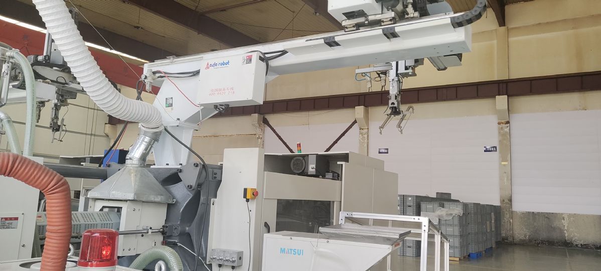 東洋電機(jī)CS-280二臺(tái)，準(zhǔn)新機(jī)