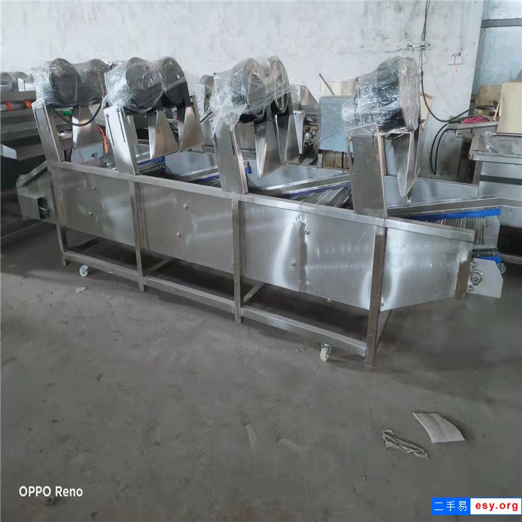 轉(zhuǎn)讓9.9成新大蔥氣泡噴淋式清洗機(jī)土豆毛輥清洗機(jī)4米不銹鋼風(fēng)干機(jī)