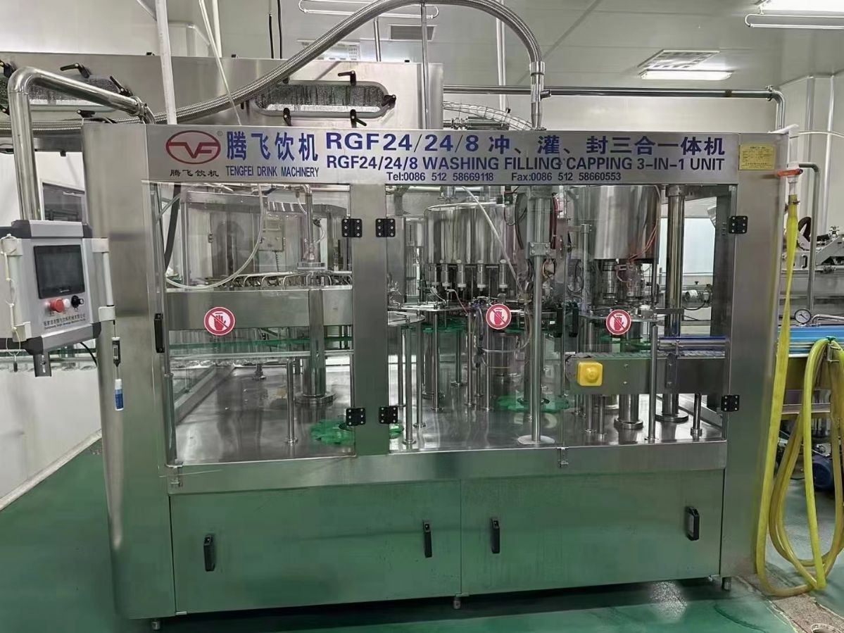 轉(zhuǎn)讓二手8頭直線熱灌裝機  二手飲料罐裝機 二手