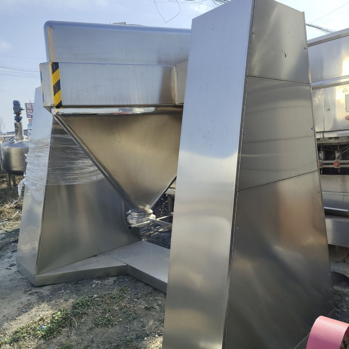 轉(zhuǎn)讓二手三維混合機(jī) 二手300升三維混合機(jī) 二手
