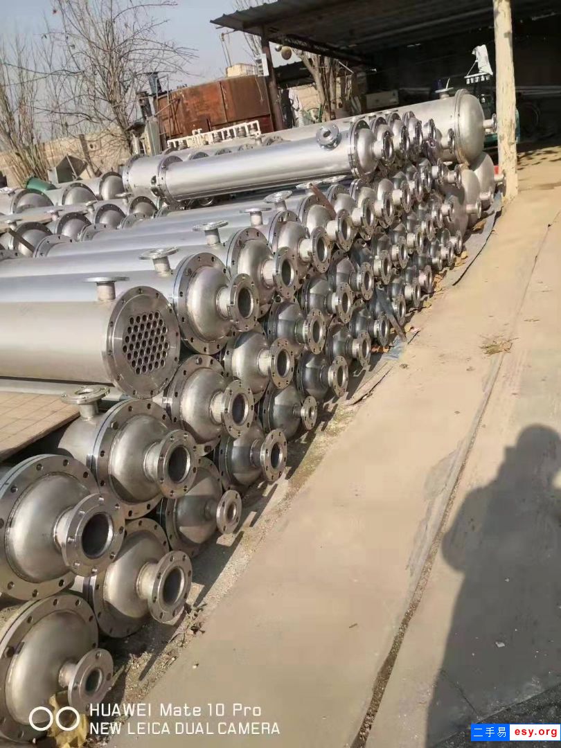 轉(zhuǎn)讓9成新不銹鋼冷凝器列管冷凝器