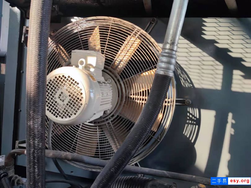二手阿特拉斯110千瓦螺桿式空壓機處理