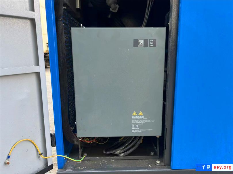 準(zhǔn)新永磁變頻柳泰克30千瓦空氣壓縮機(jī)