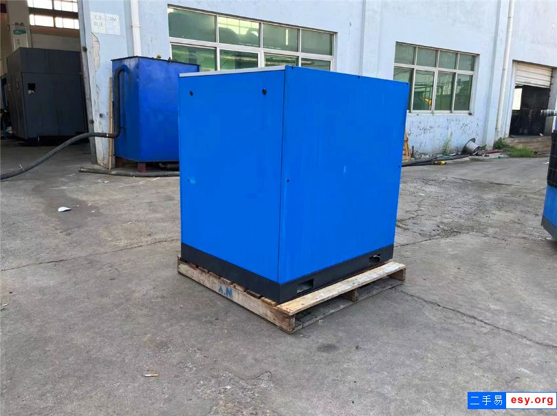 準(zhǔn)新永磁變頻柳泰克30千瓦空氣壓縮機(jī)