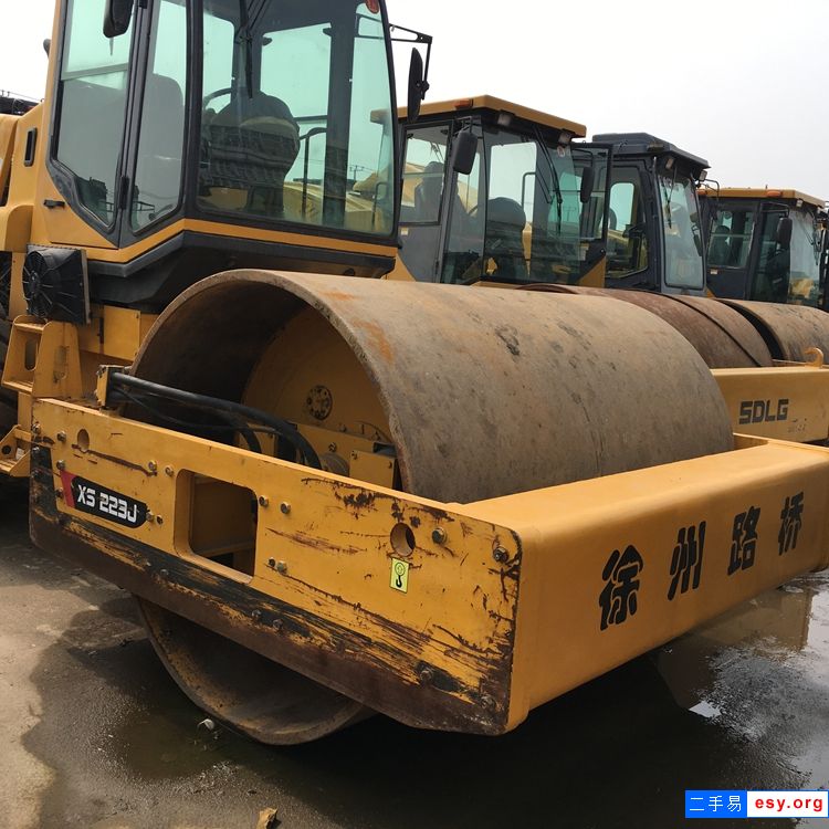 二手徐工壓路機(jī)送貨到家