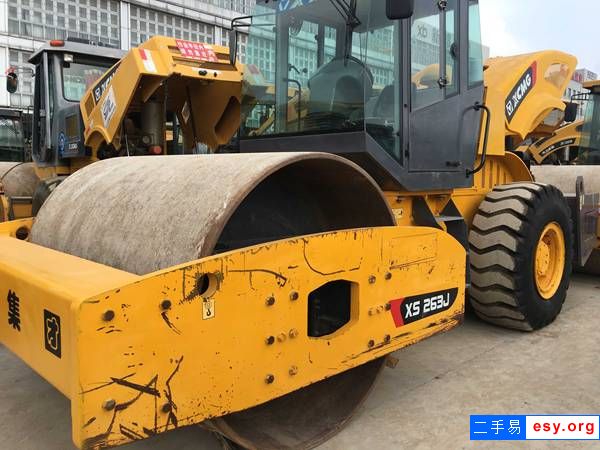 二手徐工壓路機(jī)送貨到家