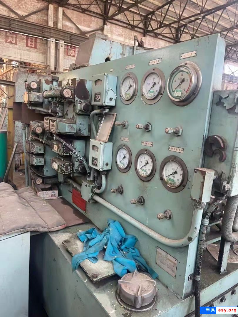 日本栗本上輥*卷板機(jī)，32*2500容器板材質(zhì)。價(jià)格低