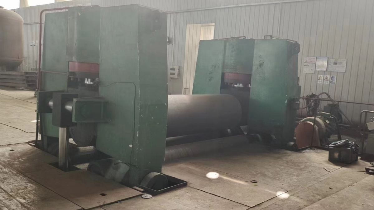 出售100×3000液壓卷板機(jī)，帶預(yù)彎功能 無(wú)錫在位出售
