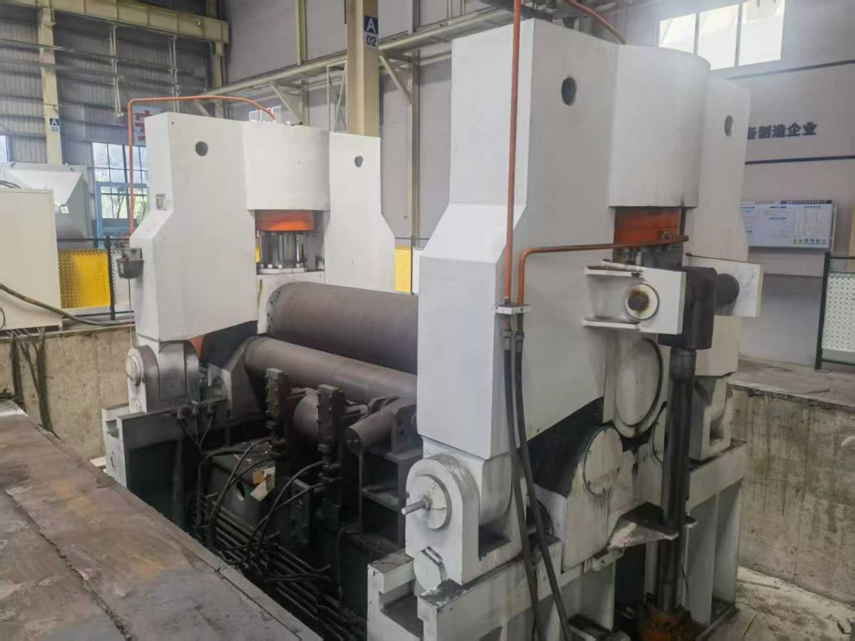 出售70×3米液壓上輥*卷板機，在位試機，央企設(shè)備，安裝少用，蕪