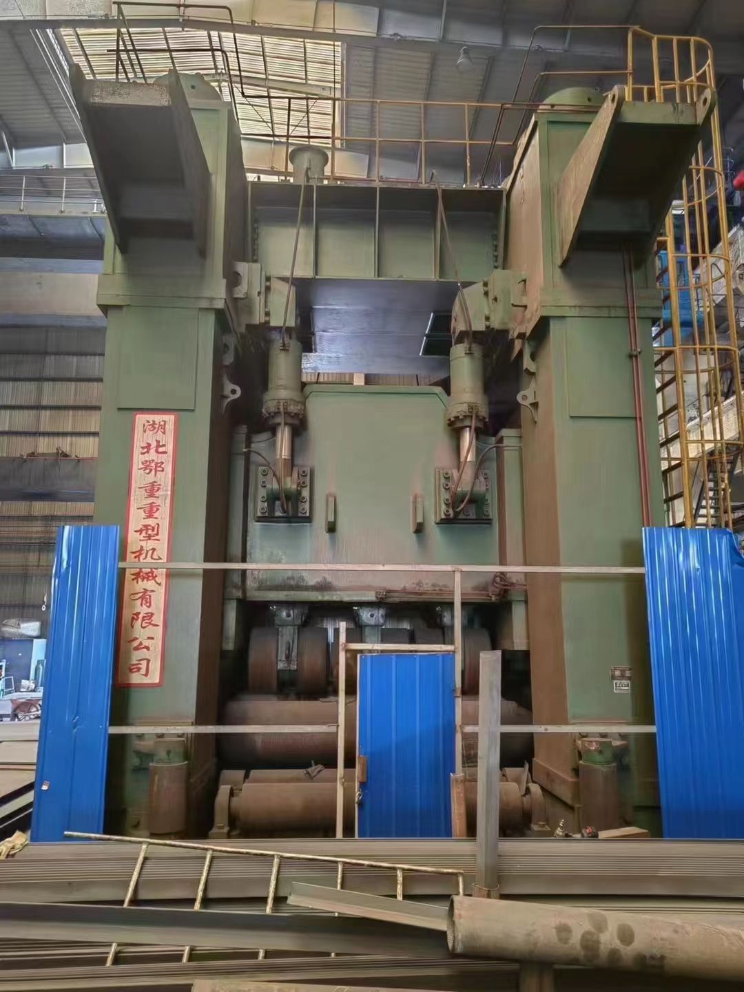轉(zhuǎn)讓9新二手鄂重120x3000大型校平機(jī)