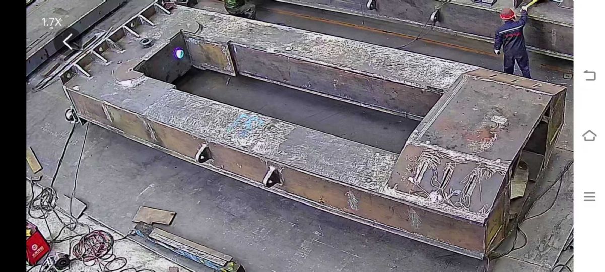 在位出售4500噸-4米，龍門制管機.預彎機，現(xiàn)貨一臺