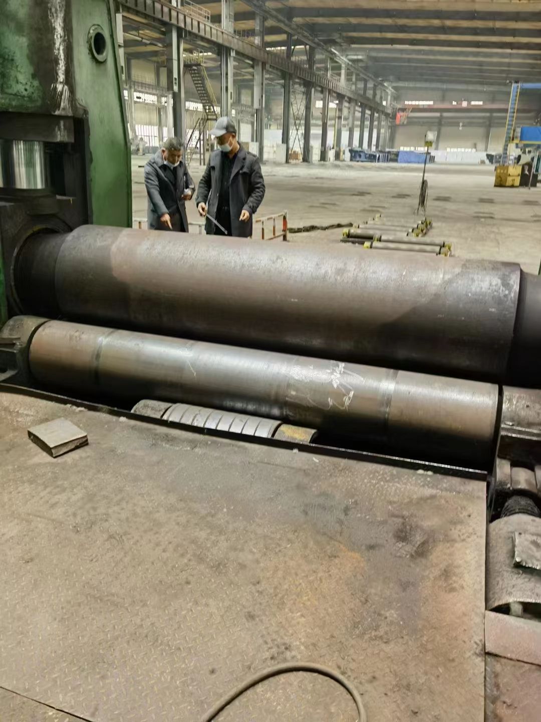 轉(zhuǎn)讓85新二手鄂重100x3米液壓上輥卷板機(jī)
