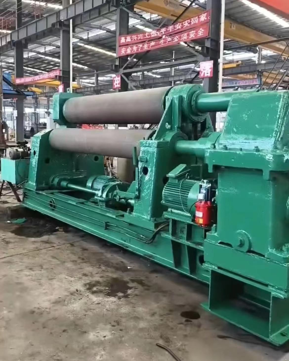 出售40×2500機(jī)械卷板機(jī)一臺(tái)，湖北鄂重產(chǎn)