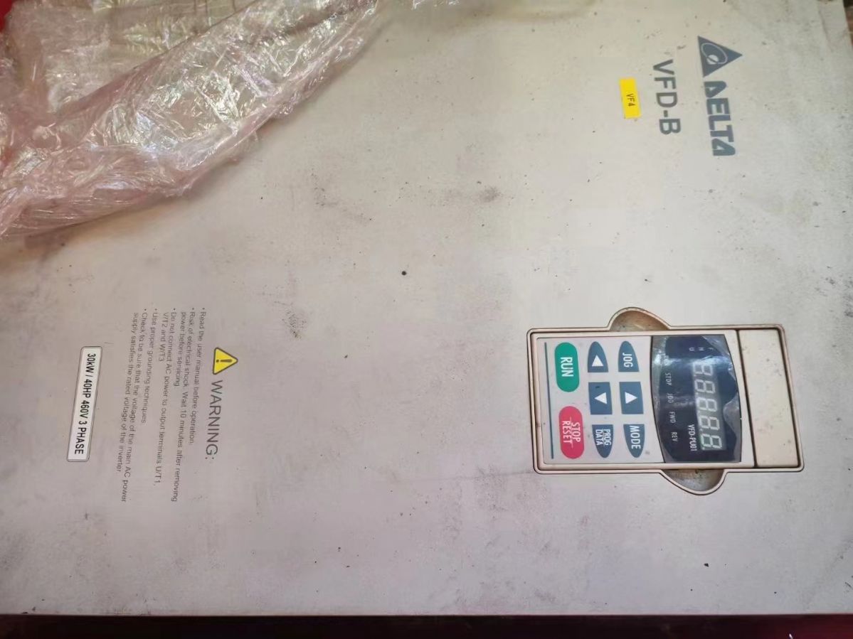 出售7臺30千瓦臺達(dá)變頻器