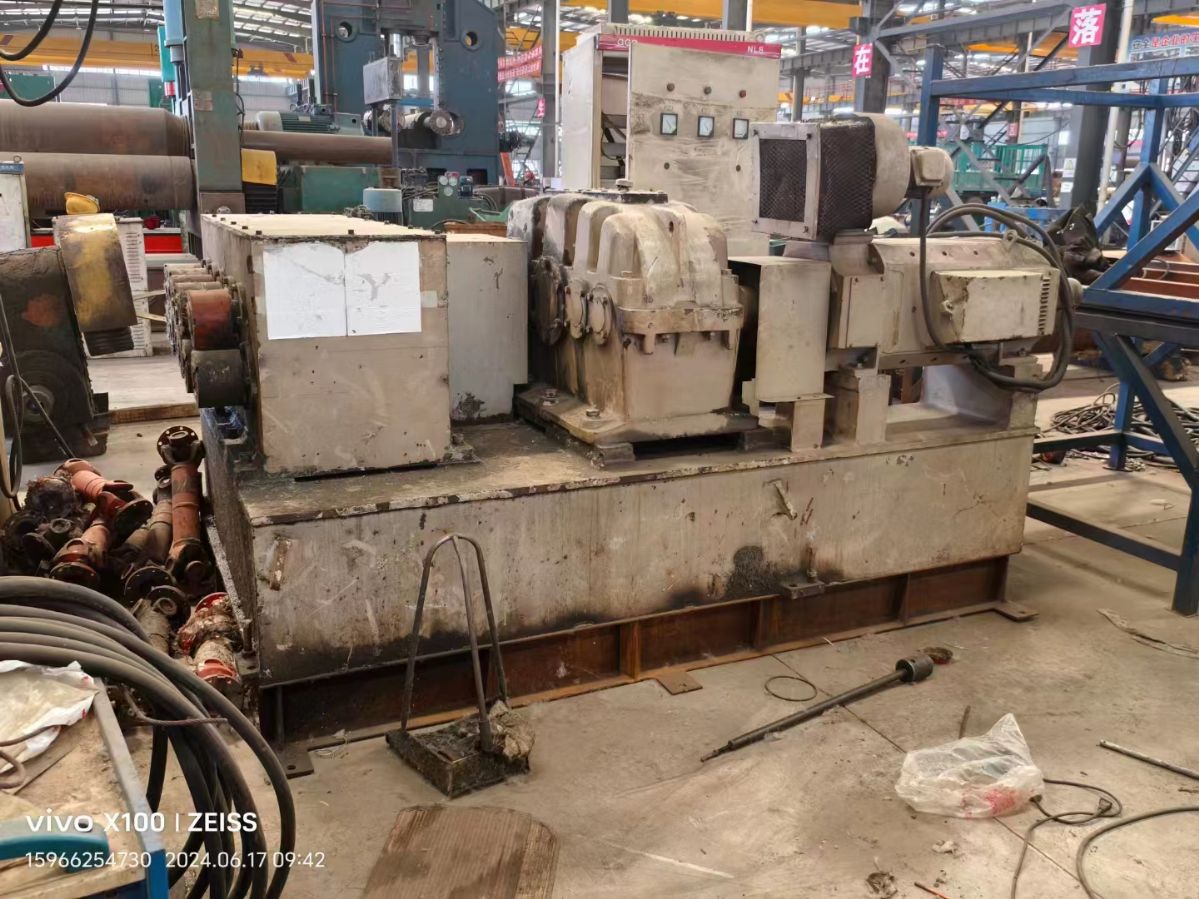 出售二手20X2300鋼板校平機(jī)