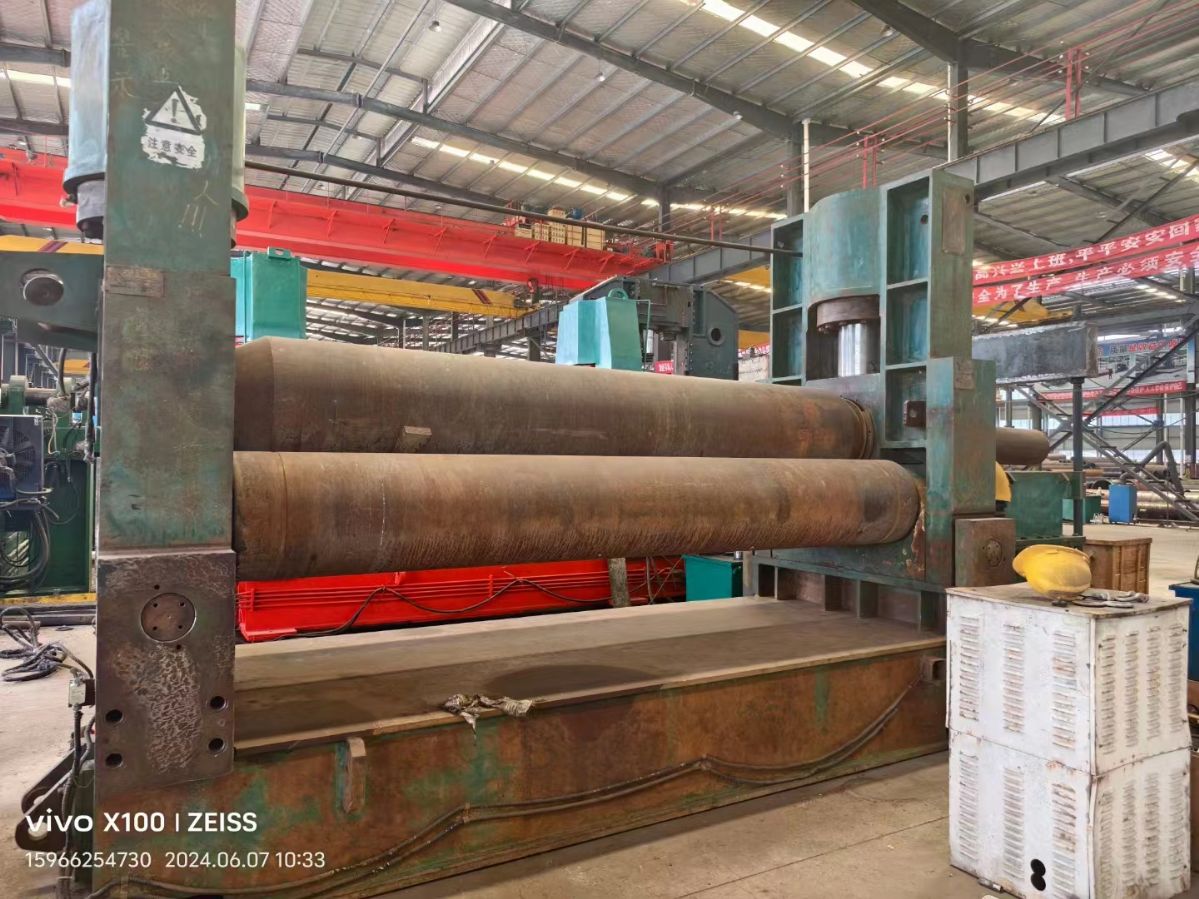 二手出售南通恒力55X3200上輥液壓卷板機