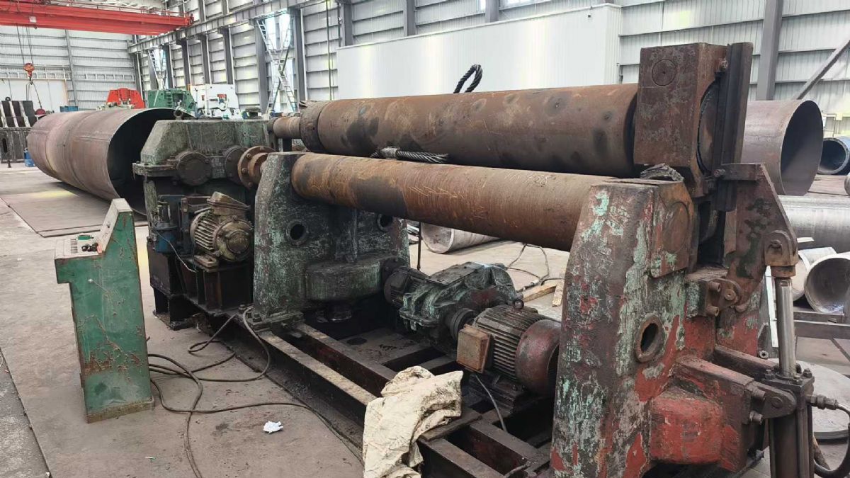 出售25×2米機械卷板機，雙驅(qū)動減速機