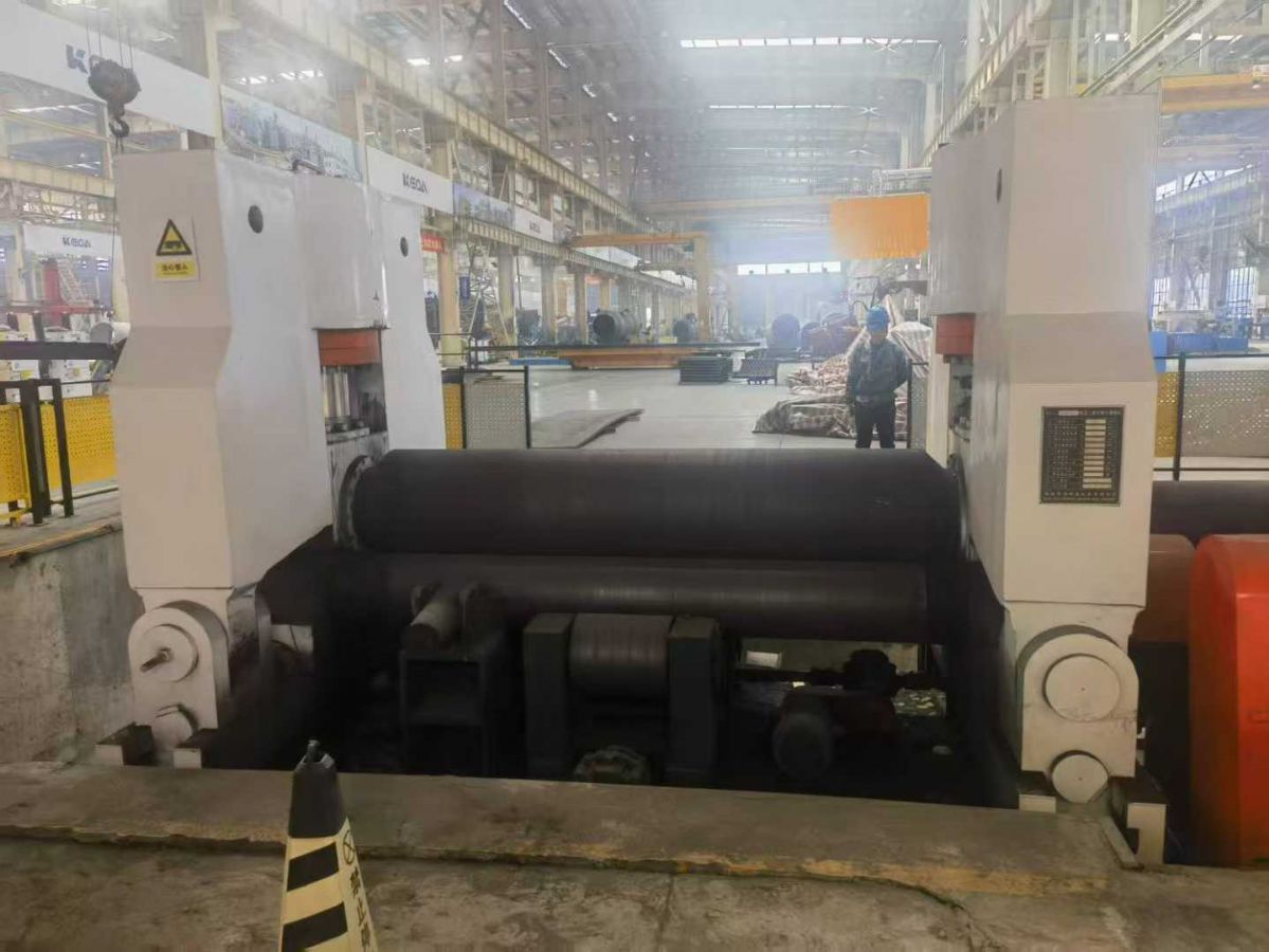 出售70×3米液壓上輥*卷板機，在位試機，央企設(shè)備，安裝少用，蕪