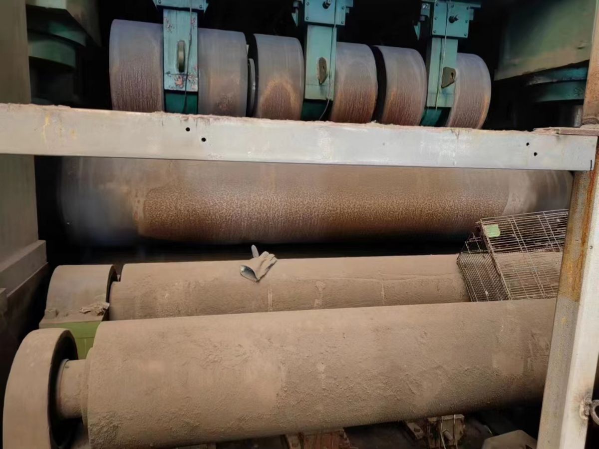 轉(zhuǎn)讓9新二手鄂重120x3000大型校平機(jī)