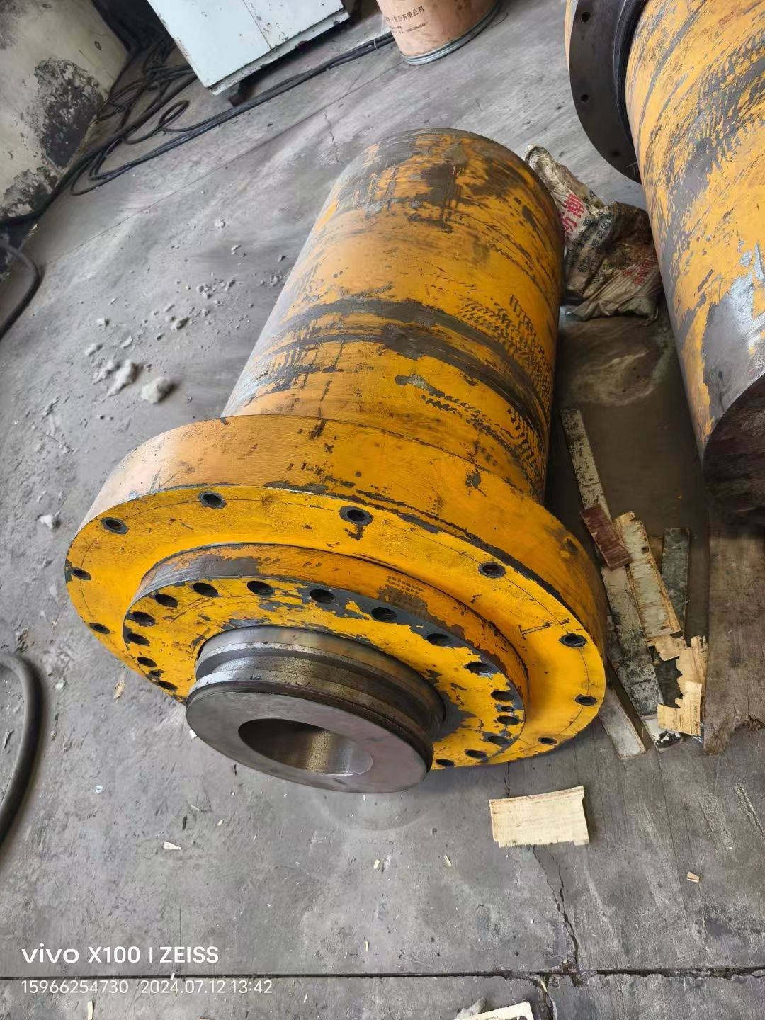 出售二手500噸液壓油缸，行程1米