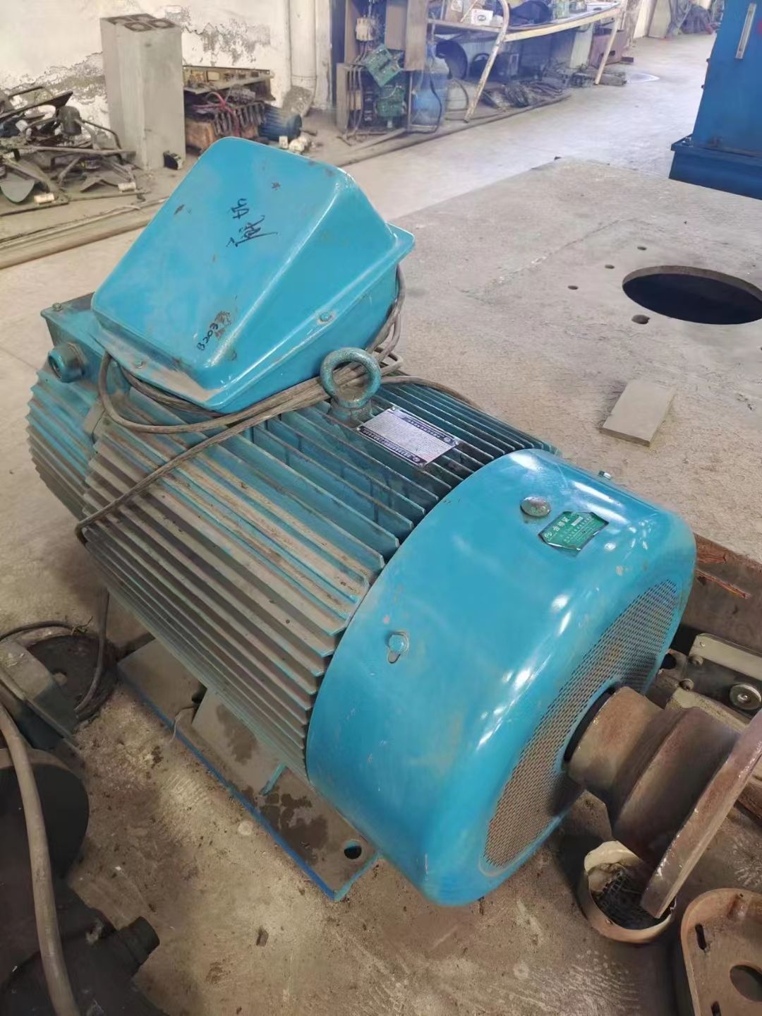 轉(zhuǎn)讓85新二手63千瓦電機(jī)，yzR315s-10級(jí)電機(jī)