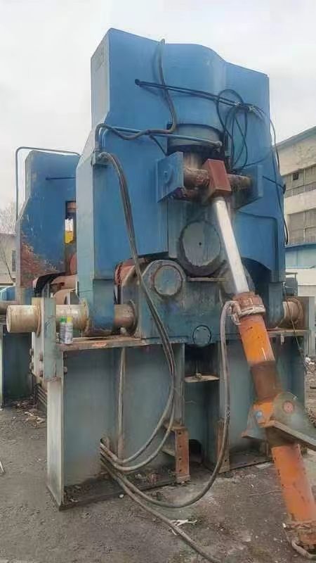 出售二手60-2500上輥卷板機(jī)，自重60噸