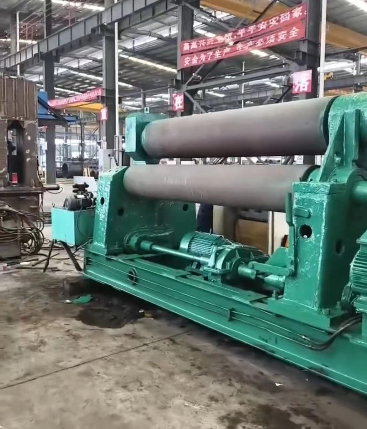出售40×2500機(jī)械卷板機(jī)一臺(tái)，湖北鄂重產(chǎn)