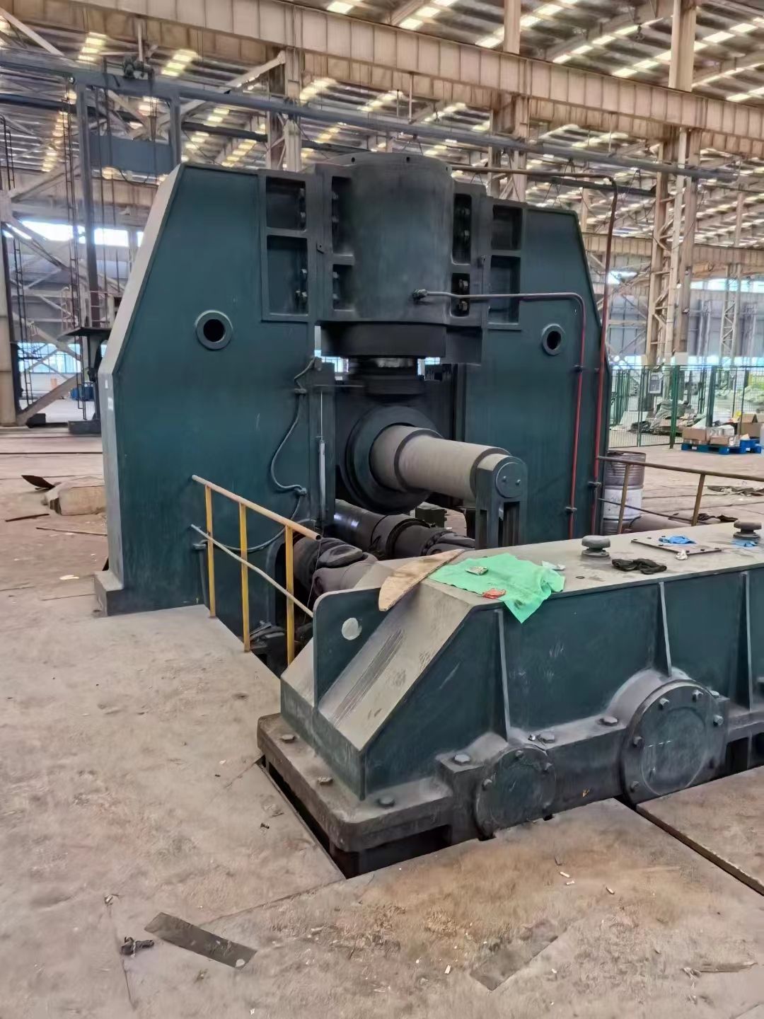 鄂重120×3200卷板機2轉讓