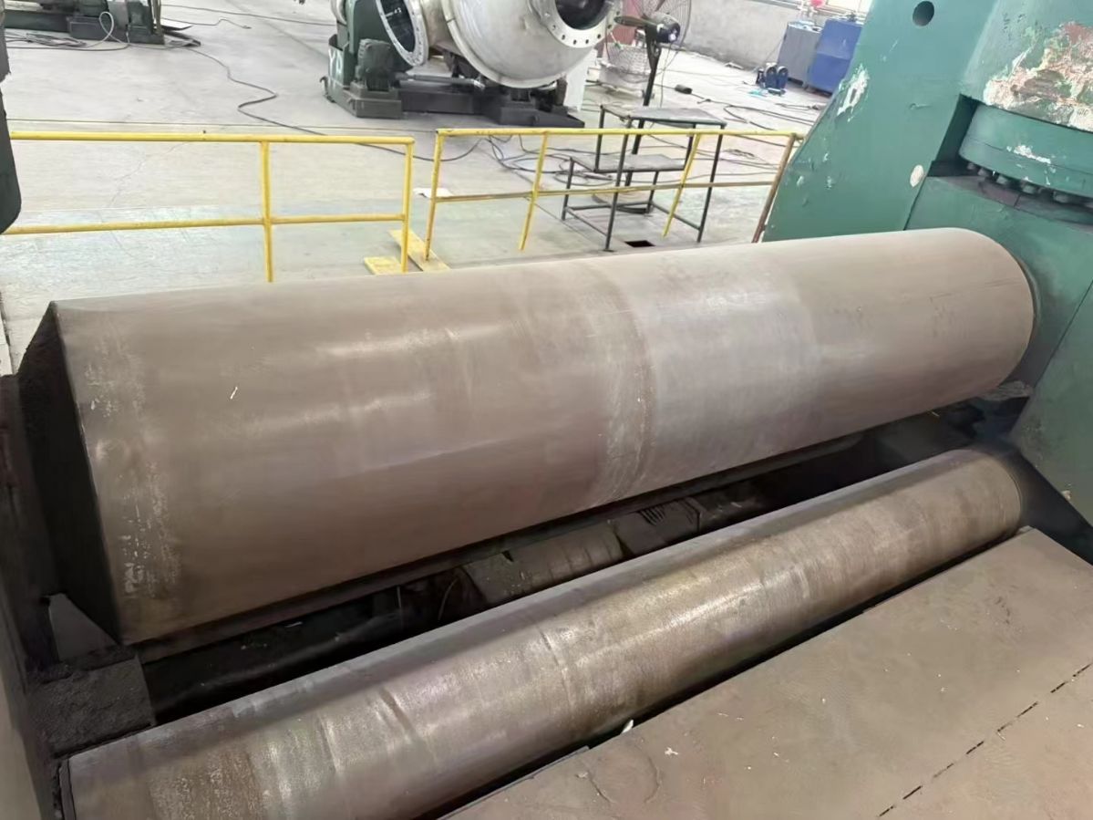 含淚在位出售60×2500液壓上輥*卷板機一臺