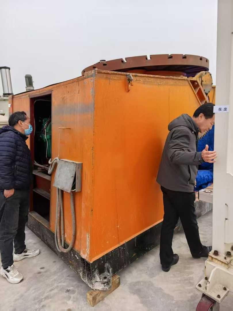 甩賣一臺10噸變位機(jī)
