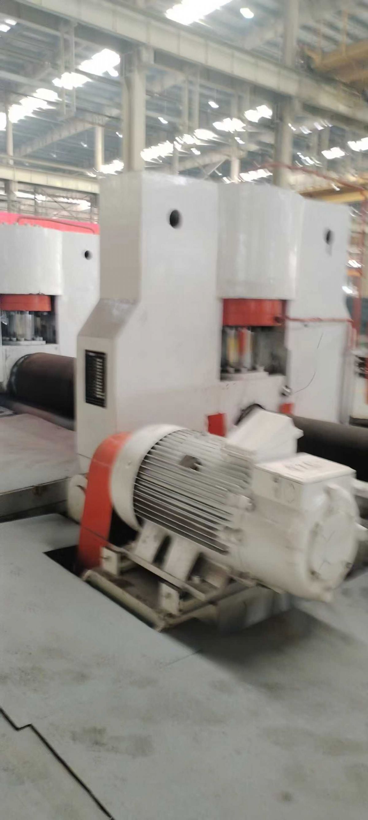 出售70×3米液壓上輥*卷板機，帶預彎功能
