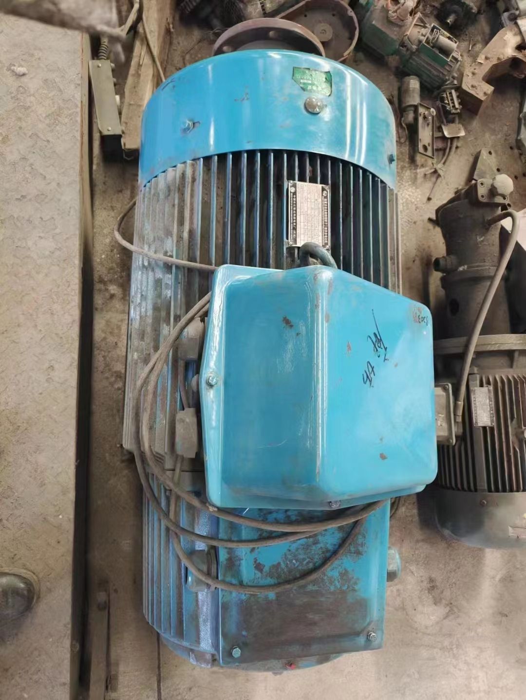 轉(zhuǎn)讓85新二手63千瓦電機(jī)，yzR315s-10級(jí)電機(jī)
