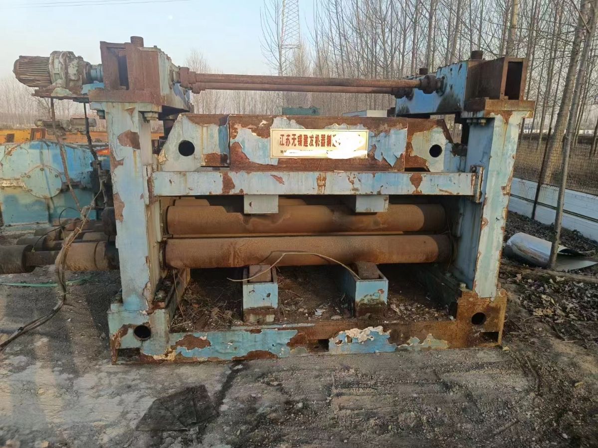 轉(zhuǎn)讓85新二手無錫建發(fā)9輥25x2200鋼板校平機(jī)