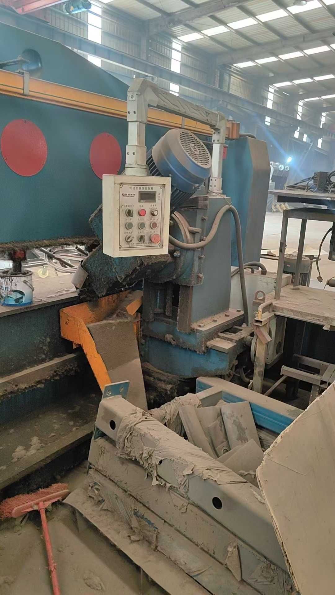 出售4米銑邊機一臺