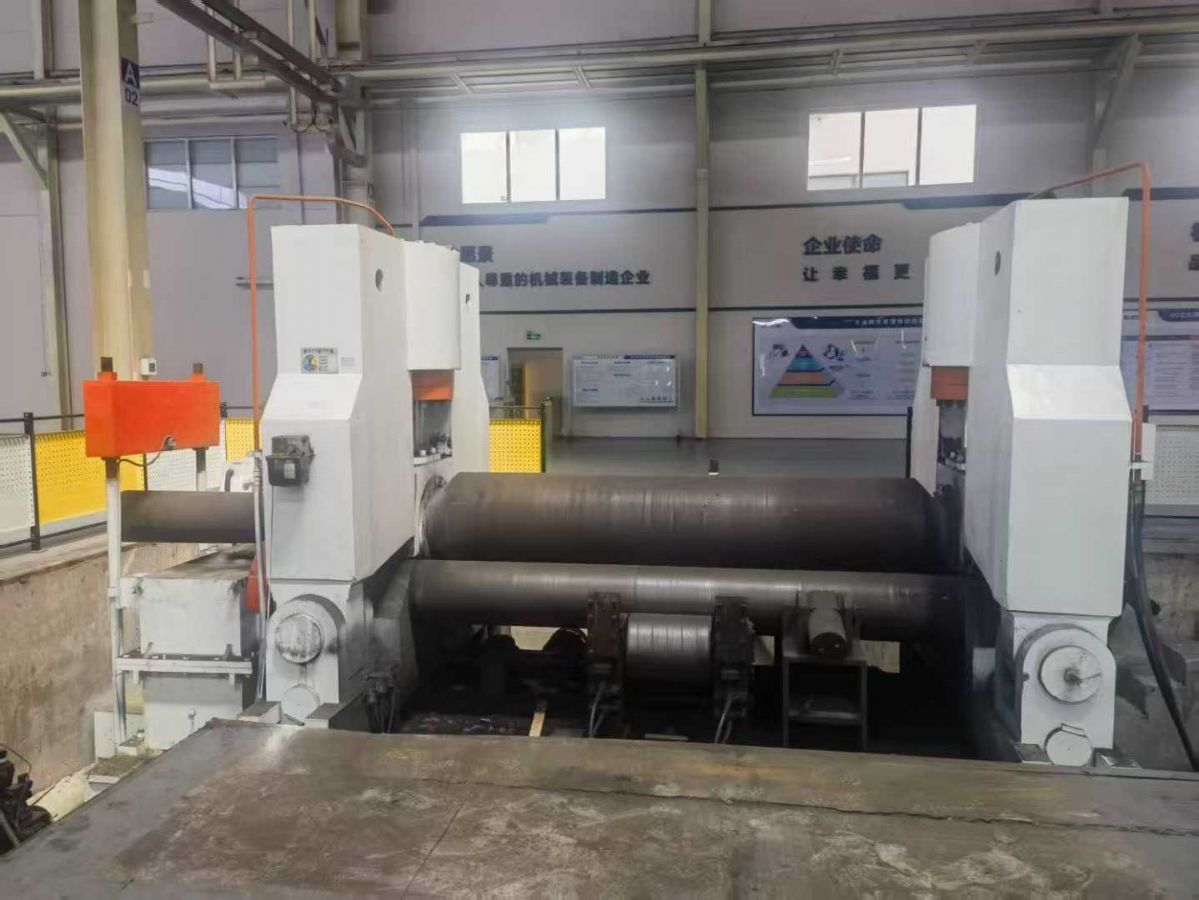 出售70×3米液壓上輥*卷板機，在位試機，央企設(shè)備，安裝少用，蕪