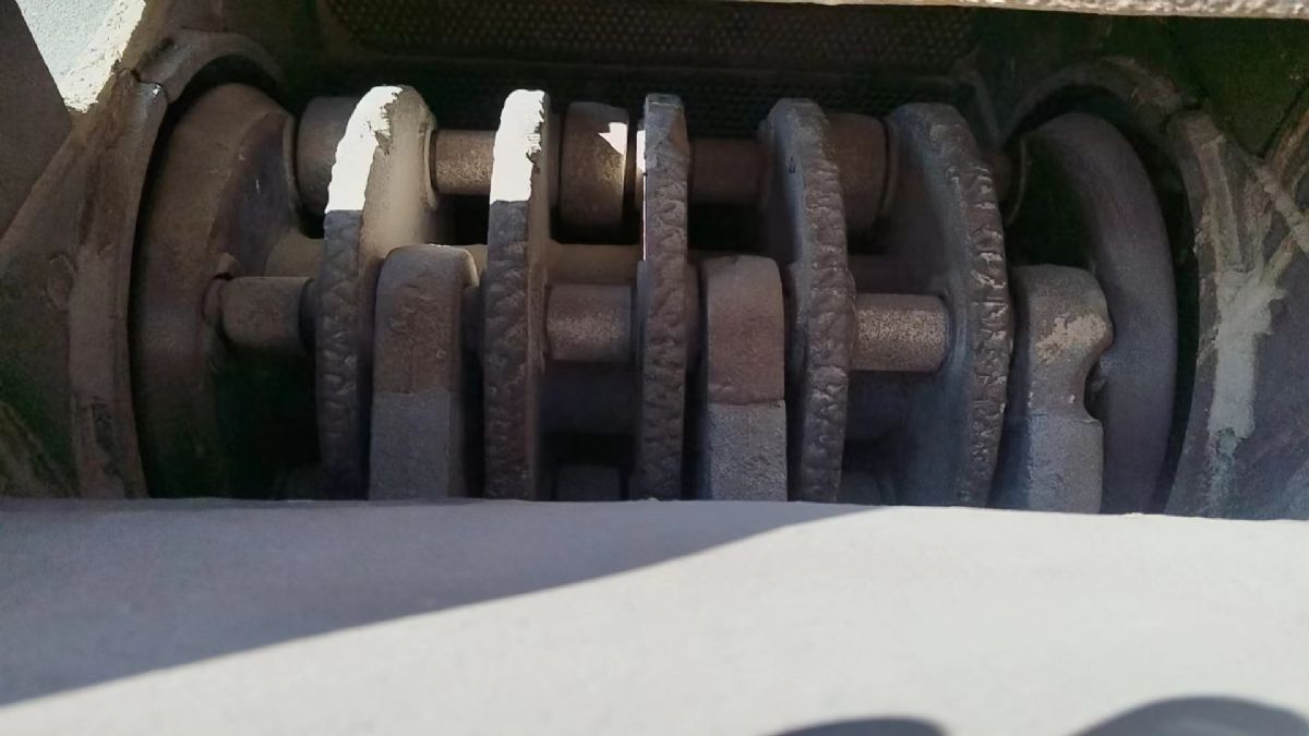 二手時產(chǎn)50噸帶90kw電機(jī)一次成型石灰石制砂機(jī)制砂生產(chǎn)線處理4萬