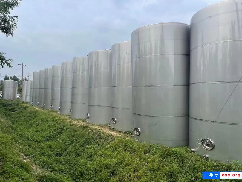 轉(zhuǎn)讓二手儲(chǔ)罐10立方壓力罐 50立方電加熱保溫罐食品級(jí)儲(chǔ)存罐