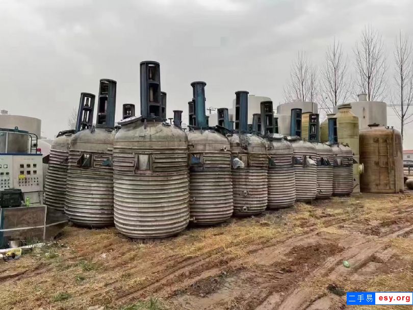 出售二手3000L搪瓷反應(yīng)釜 高壓反應(yīng)釜 不銹鋼電加熱反應(yīng)釜多臺(tái)出售