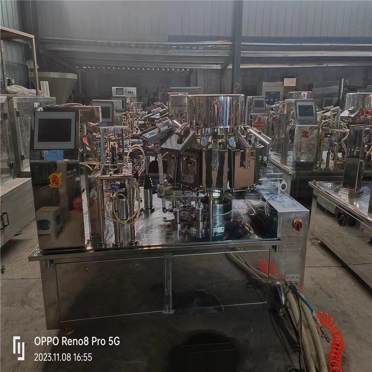 出售二手130型給袋式全自動包裝機(jī)液體給袋式包裝機(jī)全自動調(diào)味粉包裝機(jī)