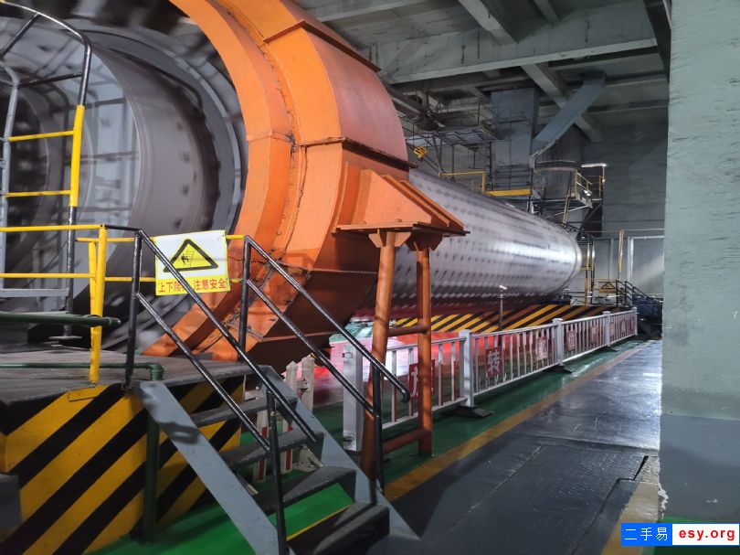 Φ3.8m×9m球磨機一臺九成新以上