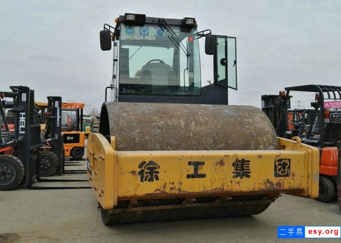五家渠 二手鐵三輪壓路機