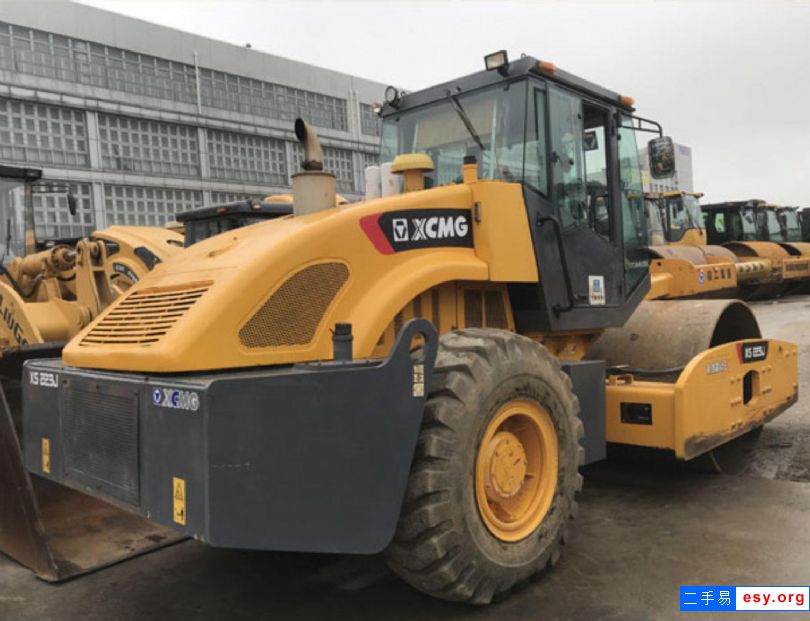 濮陽二手26噸膠輪壓路機