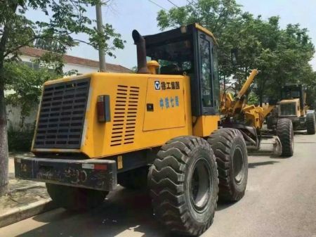 鎮(zhèn)江二手柳工418平地機(jī) 180徐工平地機(jī)