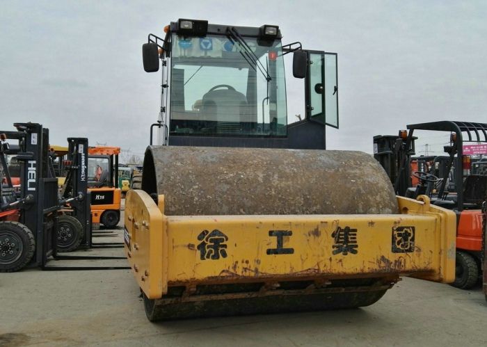 長沙二手26噸壓路機(jī)
