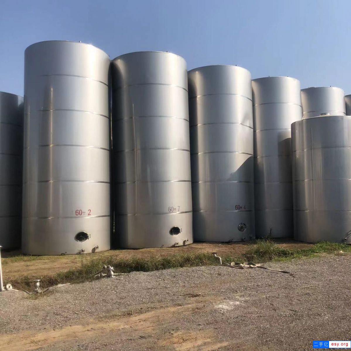 出售二手不銹鋼儲罐不銹鋼壓力儲罐材質(zhì)304不銹鋼多種規(guī)格