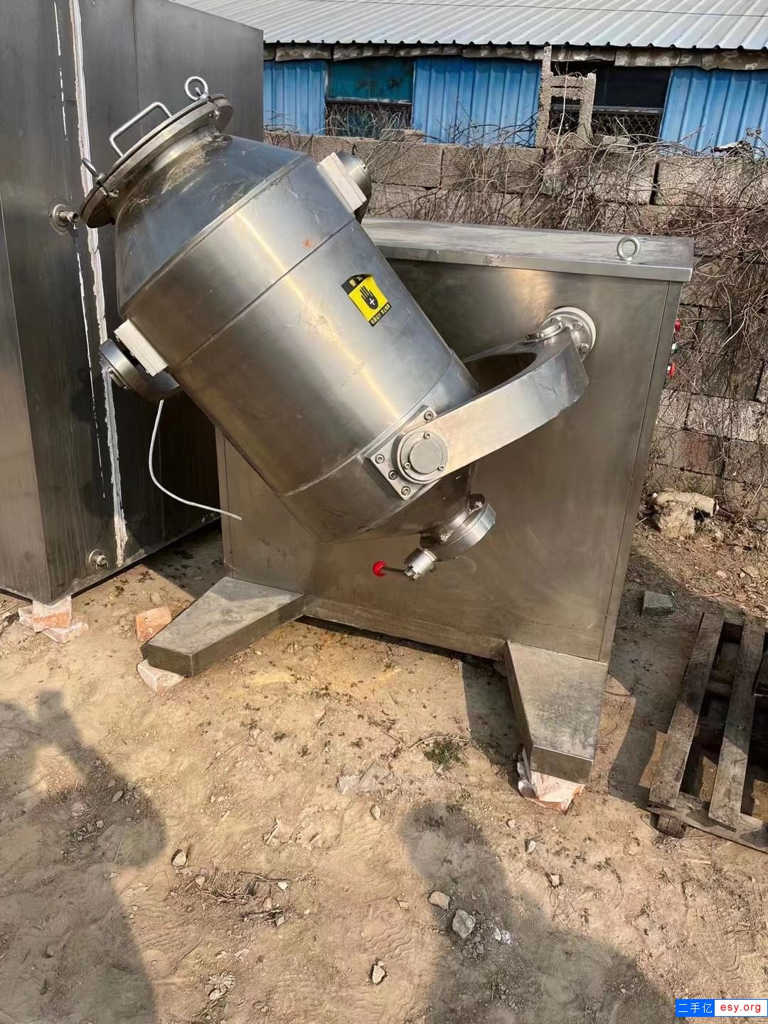 出售二手混合機三維混合機多種型號質(zhì)量保障