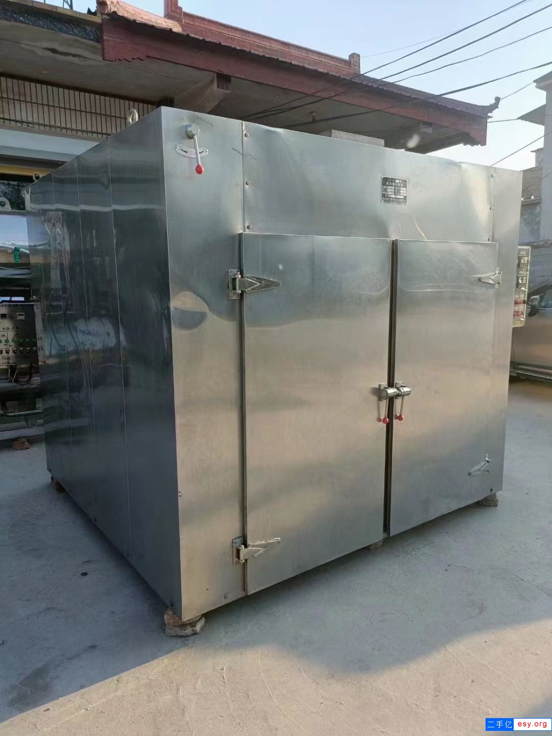 出售二手熱風循環(huán)烘箱多種型號現(xiàn)貨多臺