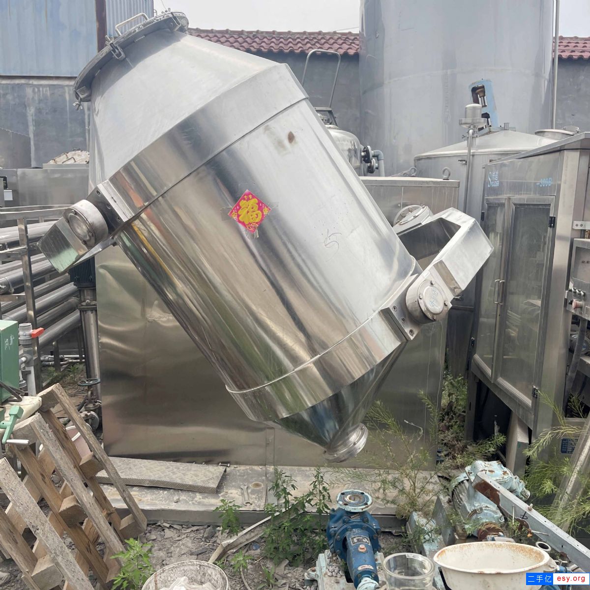 出售二手混合機(jī)三維混合機(jī)多種型號(hào)質(zhì)量保障