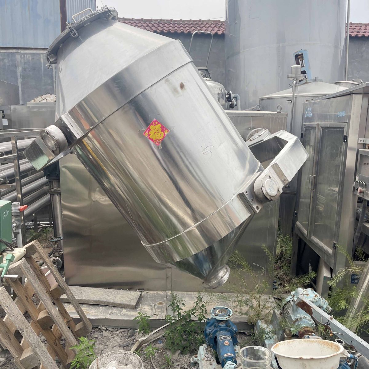 供應(yīng)現(xiàn)貨三維混合機(jī) 多種規(guī)格質(zhì)量保證歡迎咨詢